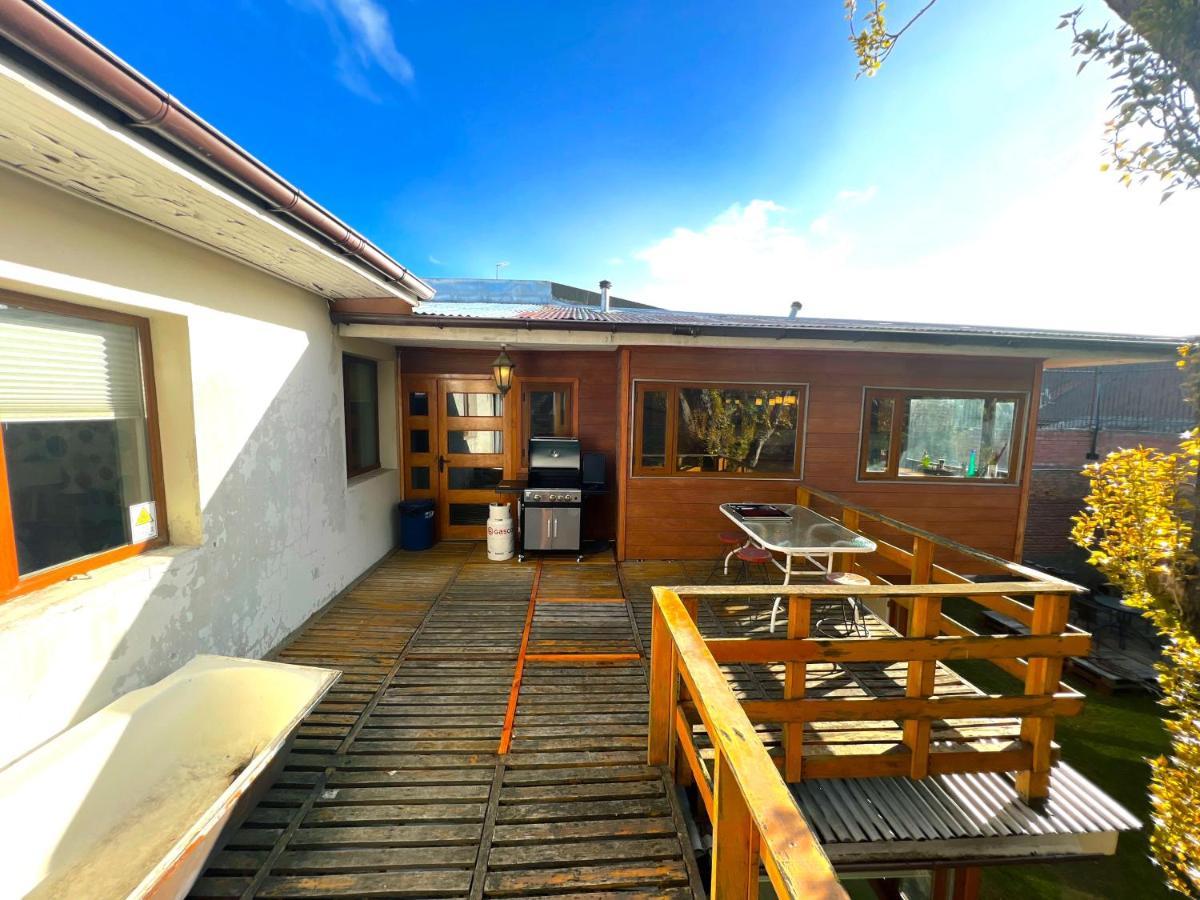 Apartamento Incredible Downtown Duplex With Interior Backyard Punta Arenas Exterior foto